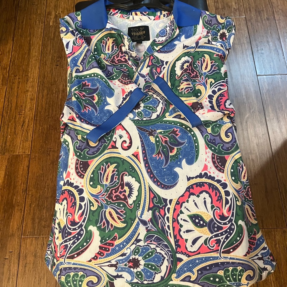 Verse 9 3XL Paisley fits like. 2XL